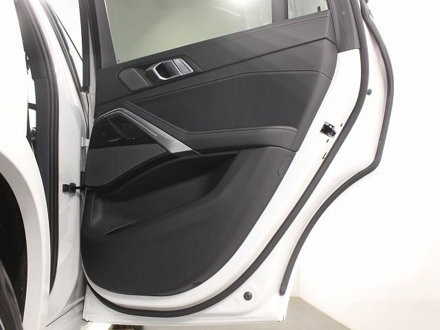 X6 xDrive30d M Sport RHD