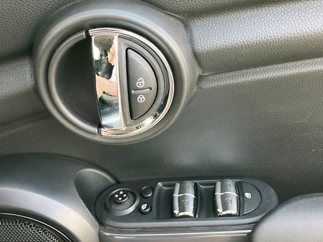 F55 MINI Cooper 5-Door Hatch LCI