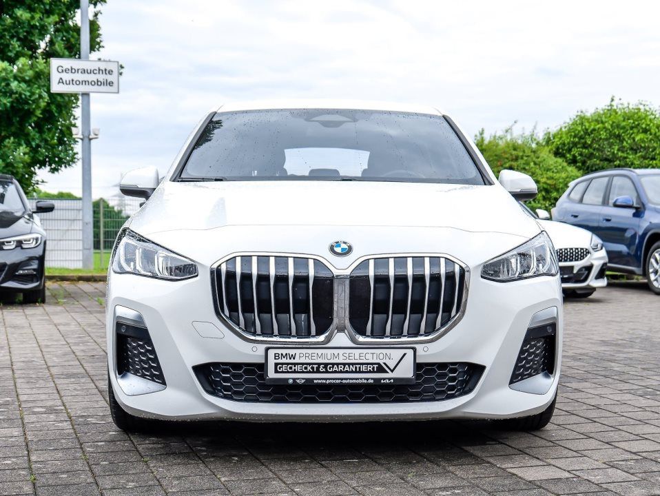 BMW 218