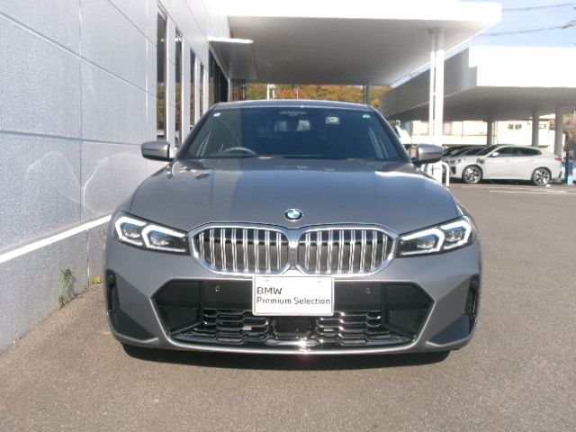 320d xDrive Berline RHD