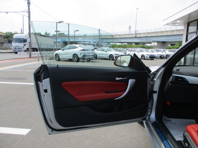220I CABRIOLET RHD