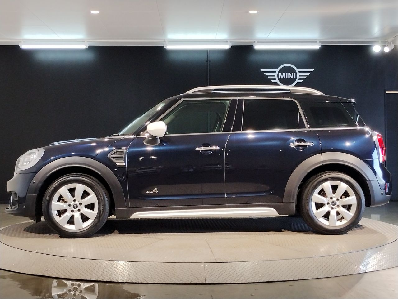 MINI CROSSOVER COOPER D ALL4