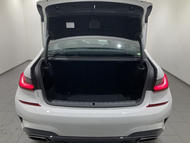 M340i xDrive Berlina