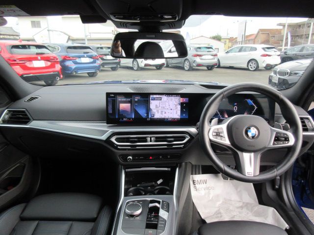 320d xDrive Berline RHD