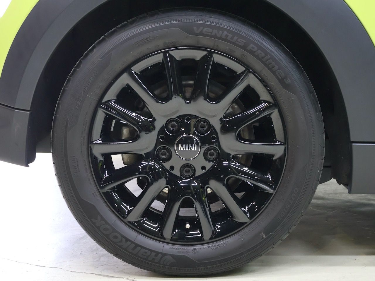 MINI Cooper F56 RHD