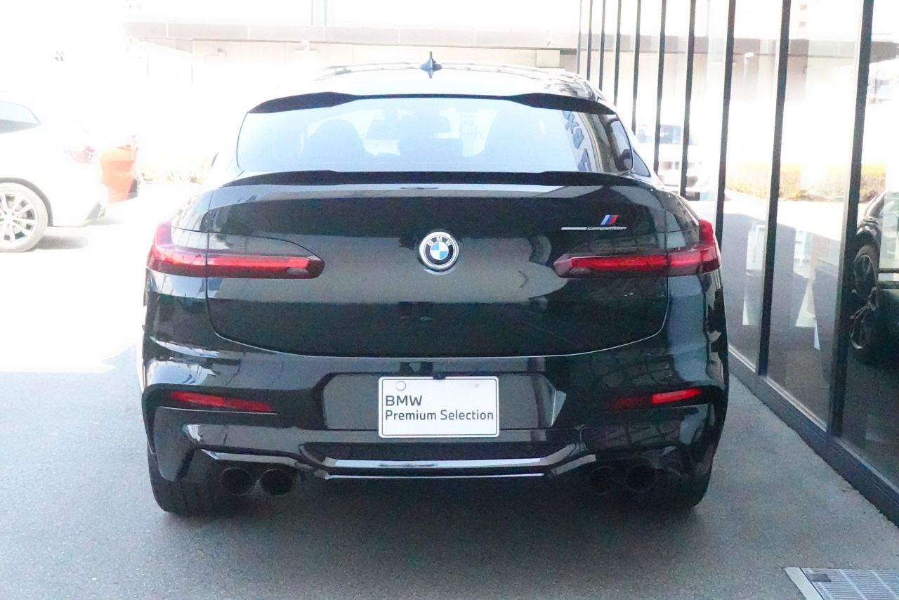 X4 M RHD