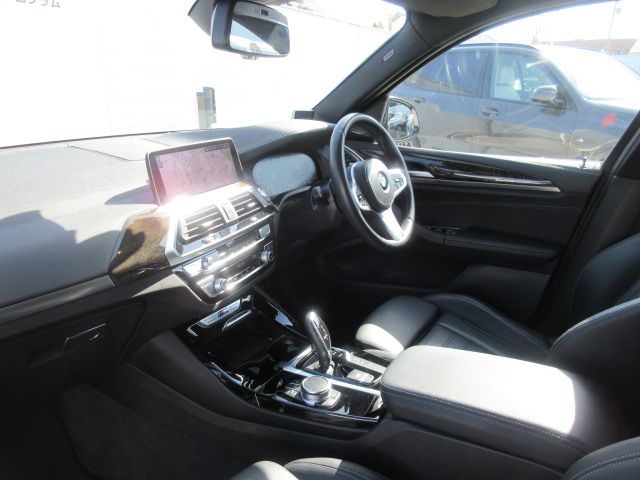 G01 X3 M40i RHD ZA