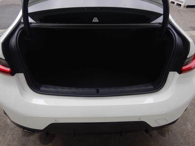 G20 320i Saloon LCI RHD MX