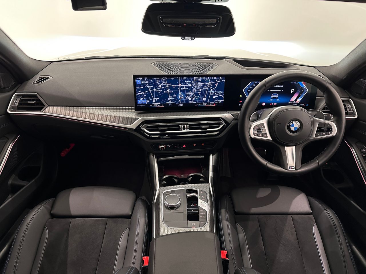 320d xDrive Berline RHD