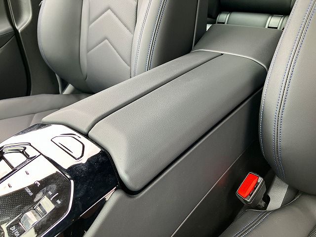 520i Sedan RHD