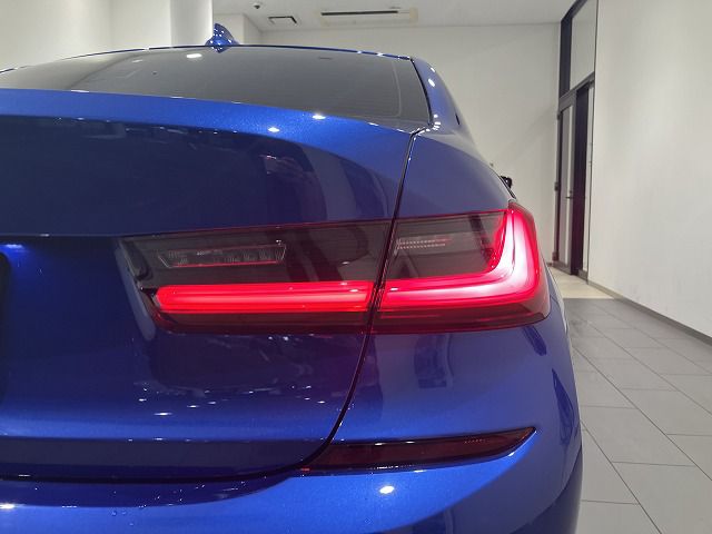 G20 320i Saloon RHD TU