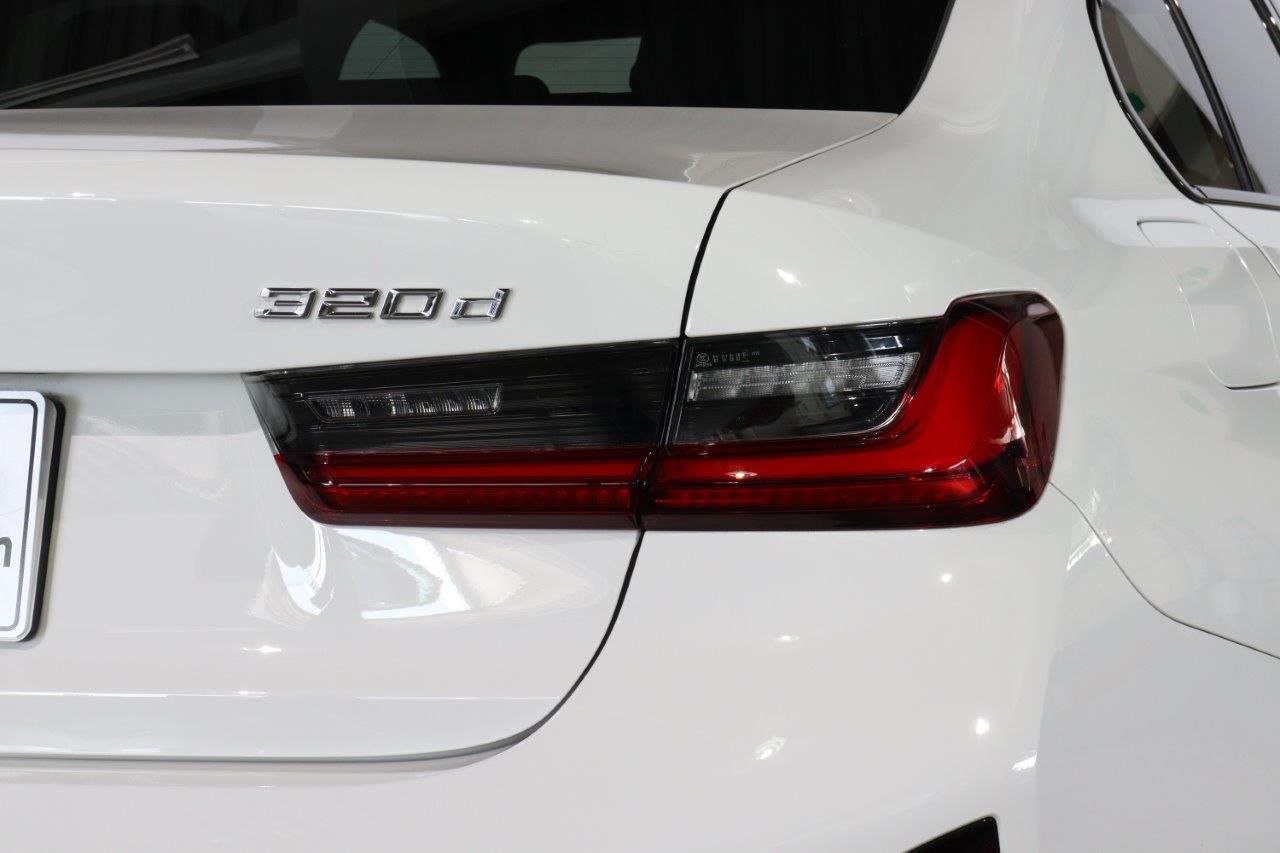 320d xDrive Berline RHD