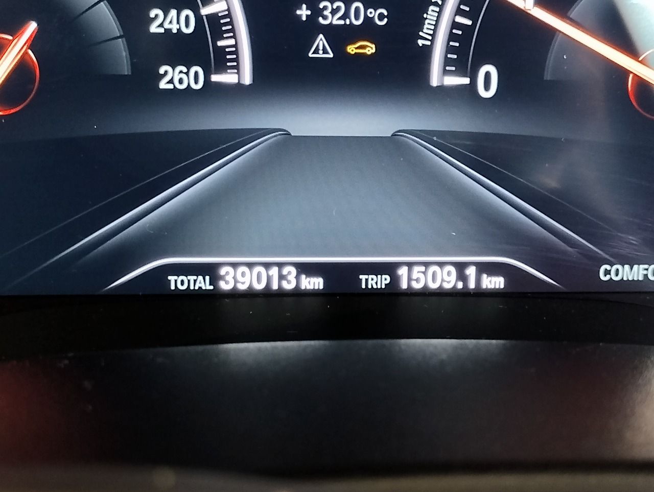523I