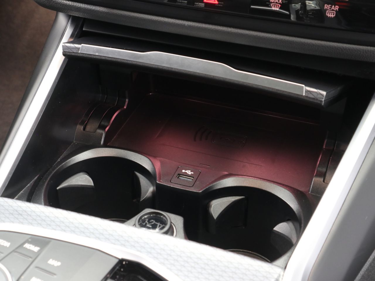 320d xDrive Berline RHD