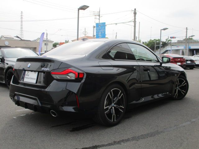 G42 220i Coupe