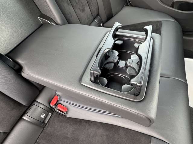 G20 320i Saloon RHD TU