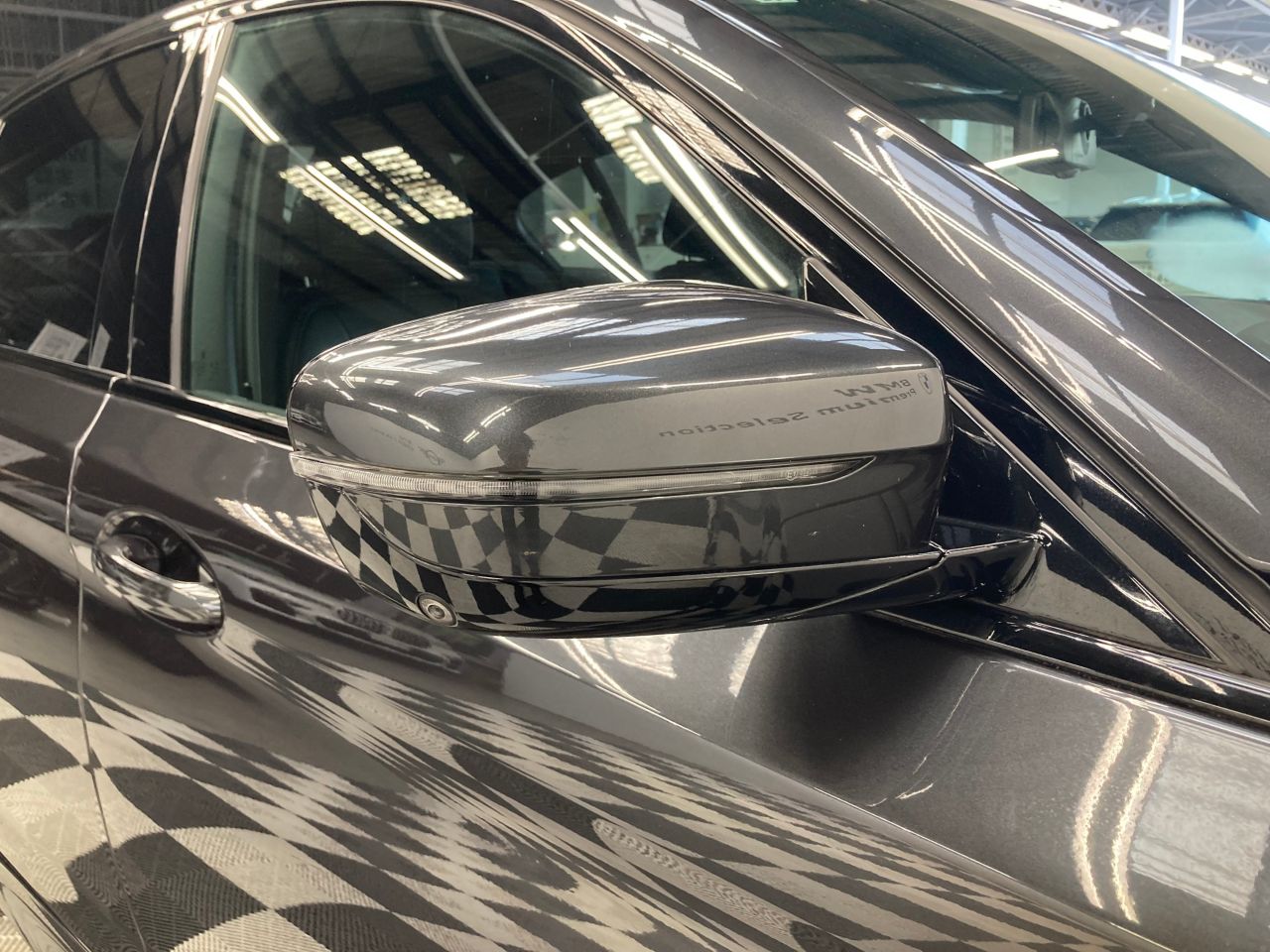 520d xDrive Sedan RHD