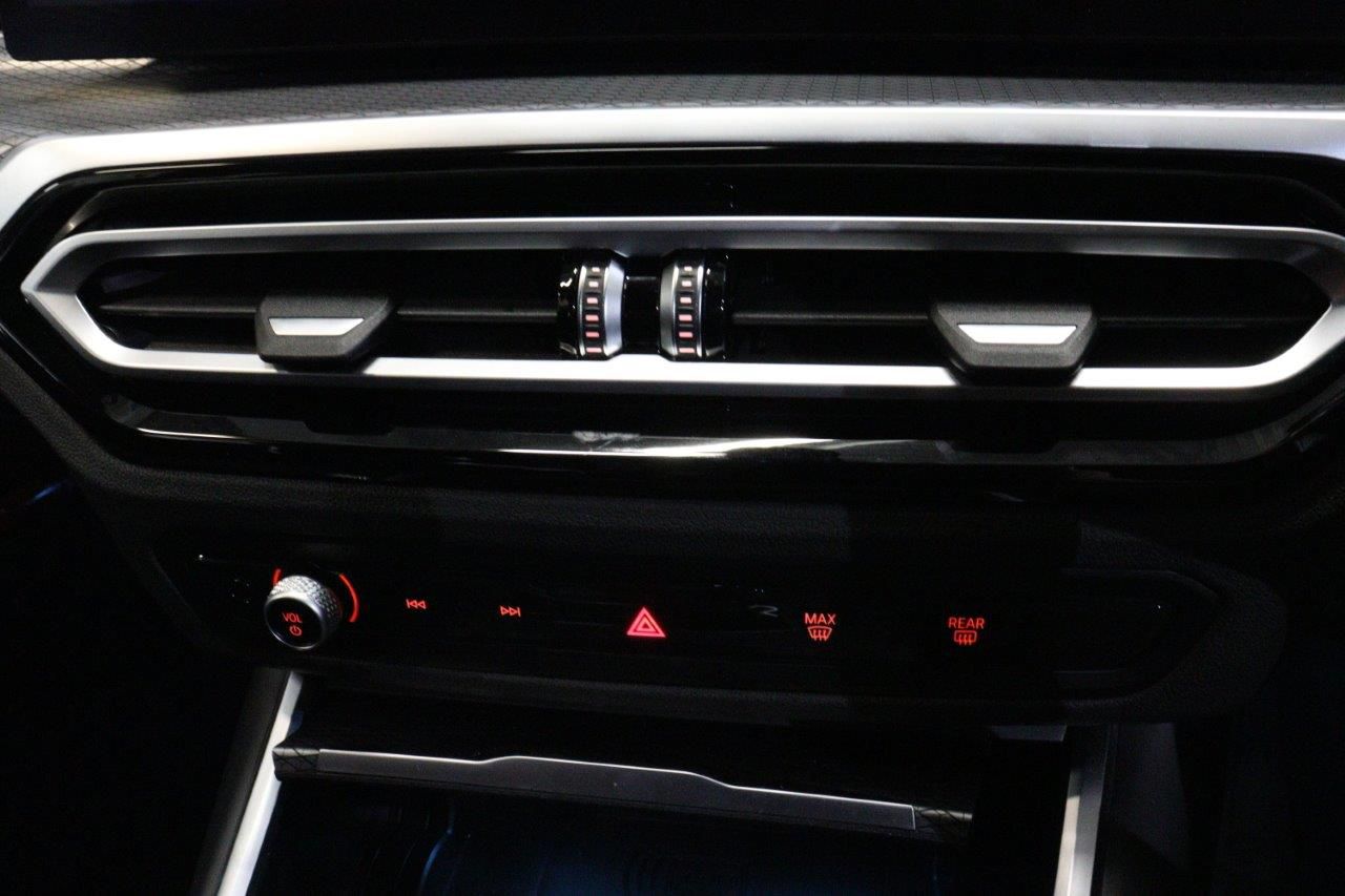 G20 330e Saloon LCI RHD MX