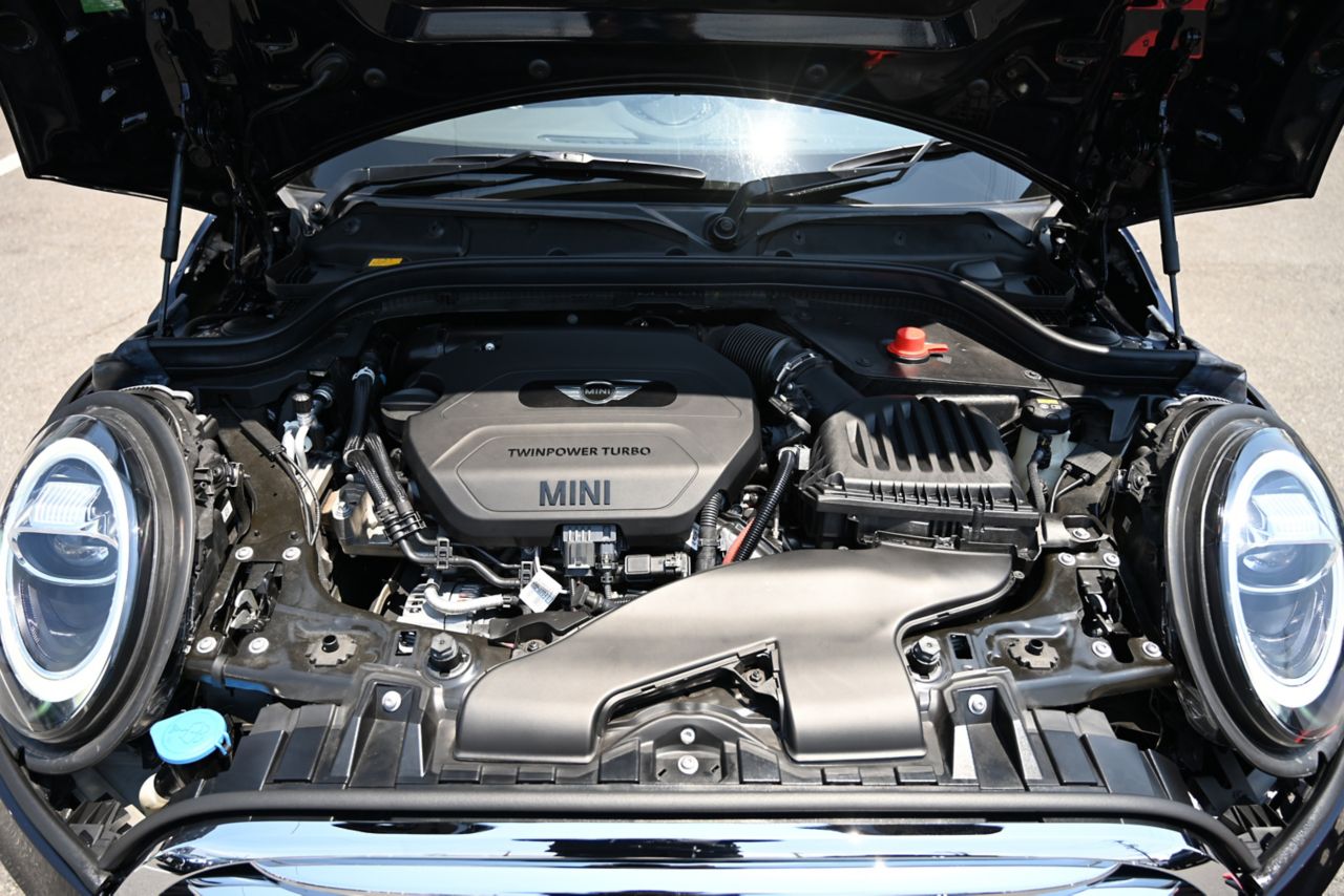 F56 COOPER D (AT)