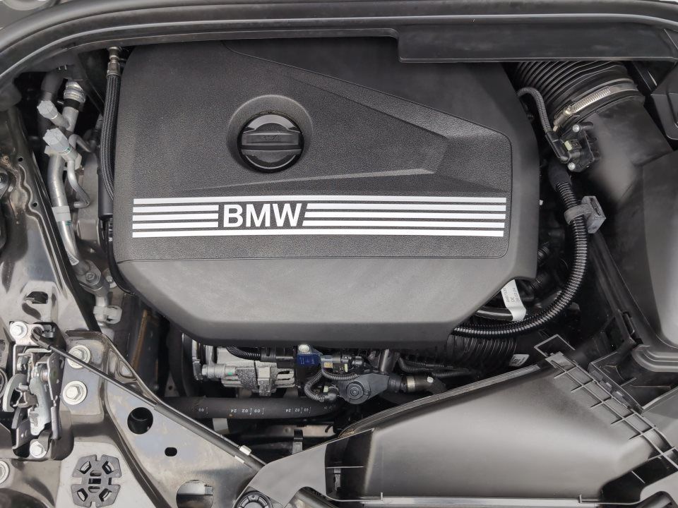 BMW 216