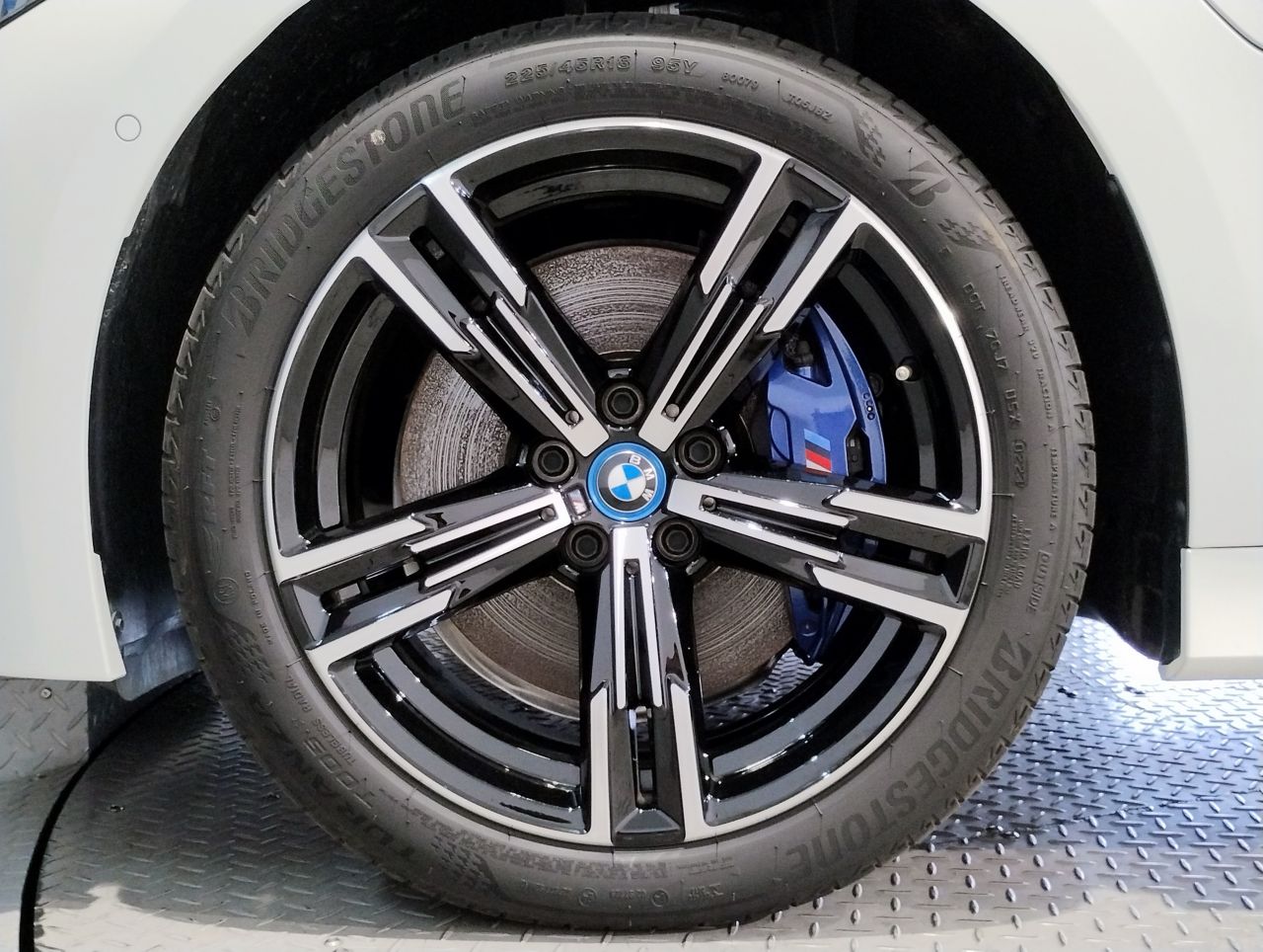 G20 330e Saloon LCI RHD MX