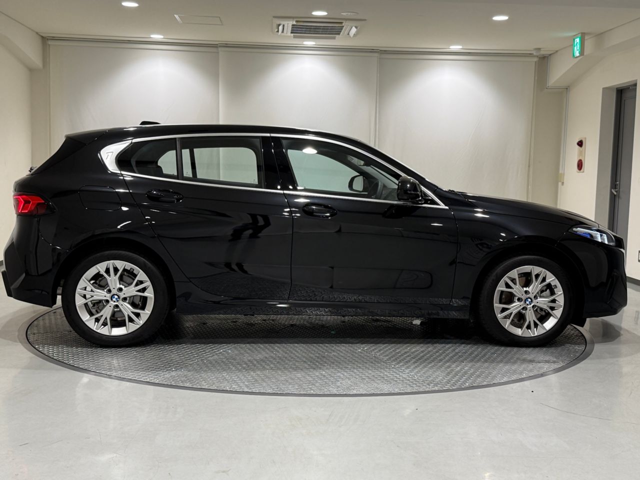 120 Sport Sports Hatch