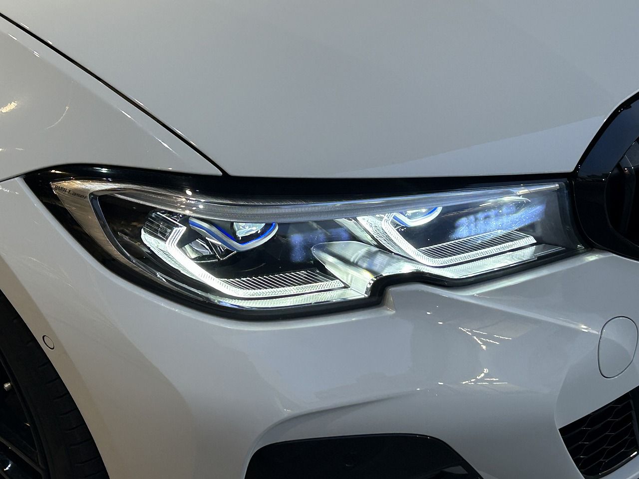 G20 320d xDrive RHD Saloon