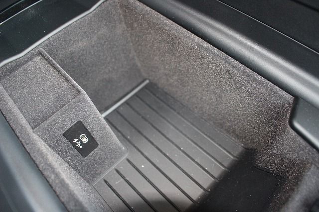 520i Sedan RHD