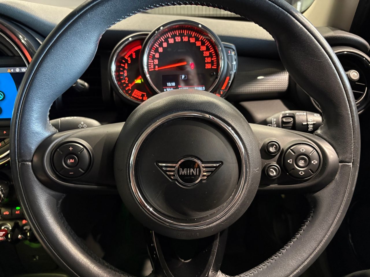 F55 COOPER D (AT)