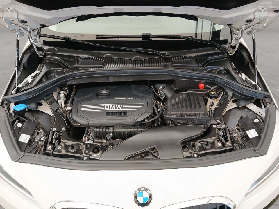 BMW 218