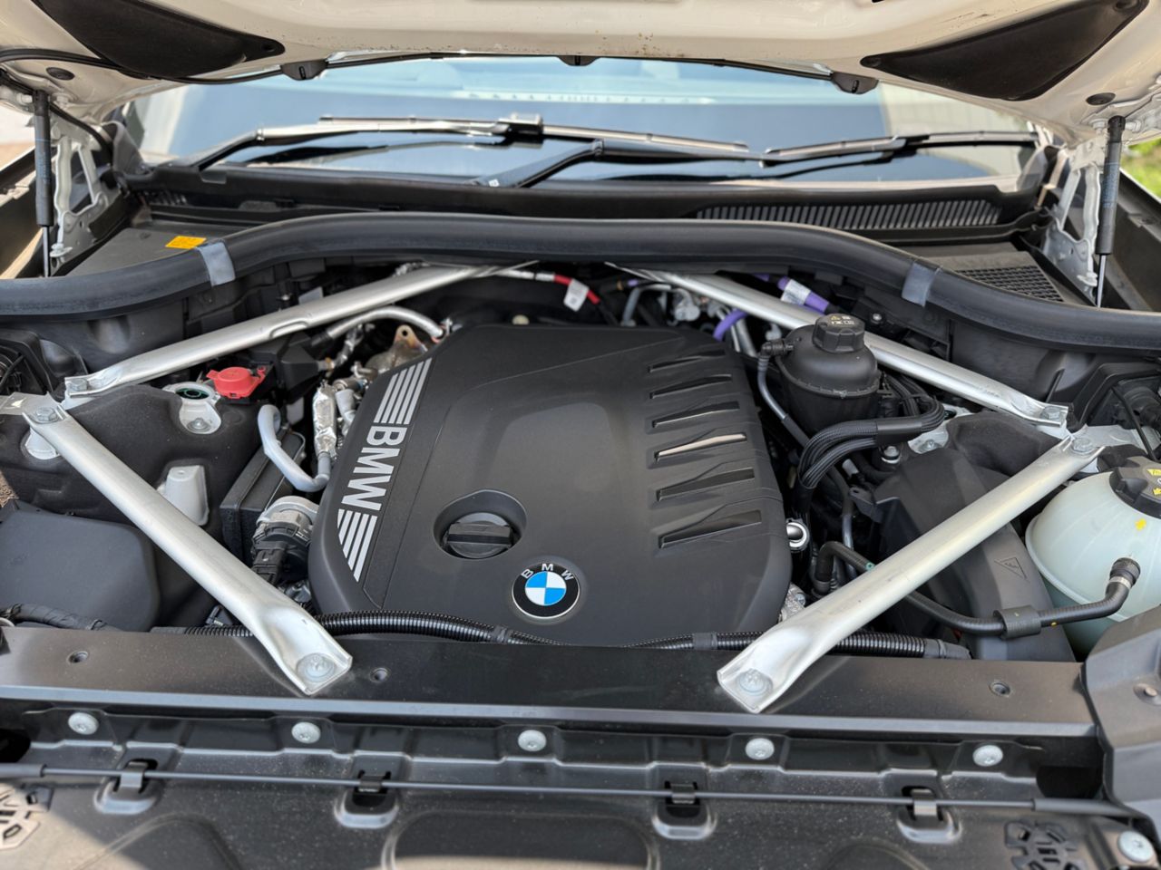 X7 xDrive40d RHD US