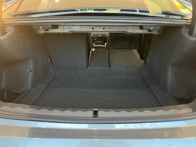 320d xDrive Berline RHD