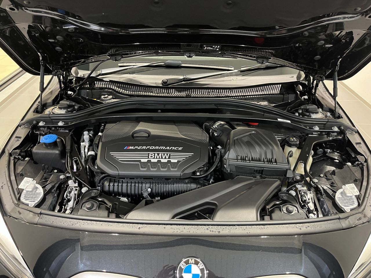 F40 M135i xDrive Sports Hatch 5-door B48 2.0i