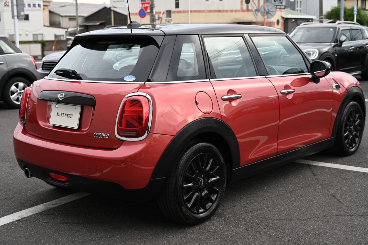 F55 MINI Cooper 5-Door Hatch LCI