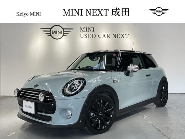 MINI COOPER 3 DOOR ICE BLUE EDITION.