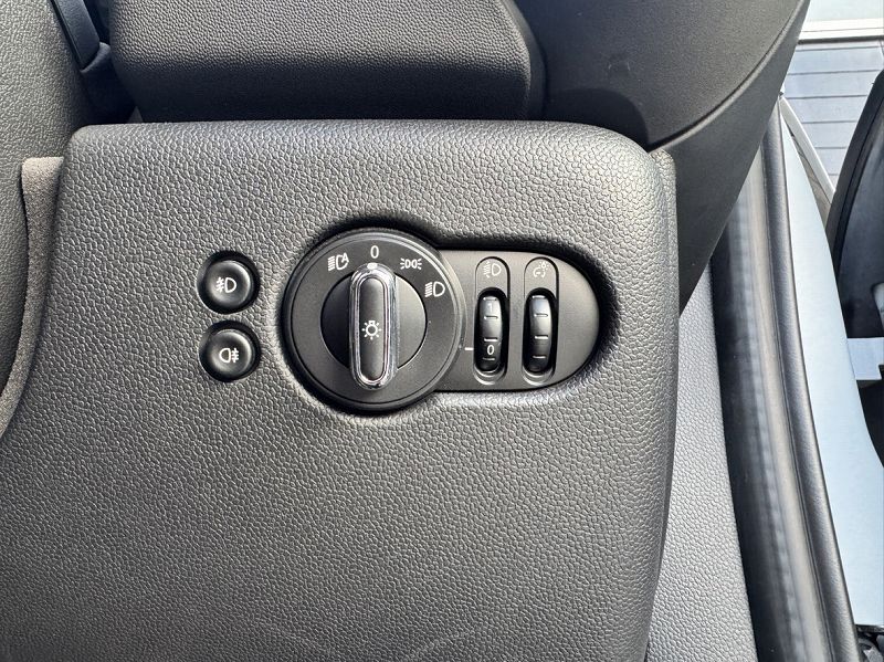 MINI F55 Cooper D 5dr Hatch LCI
