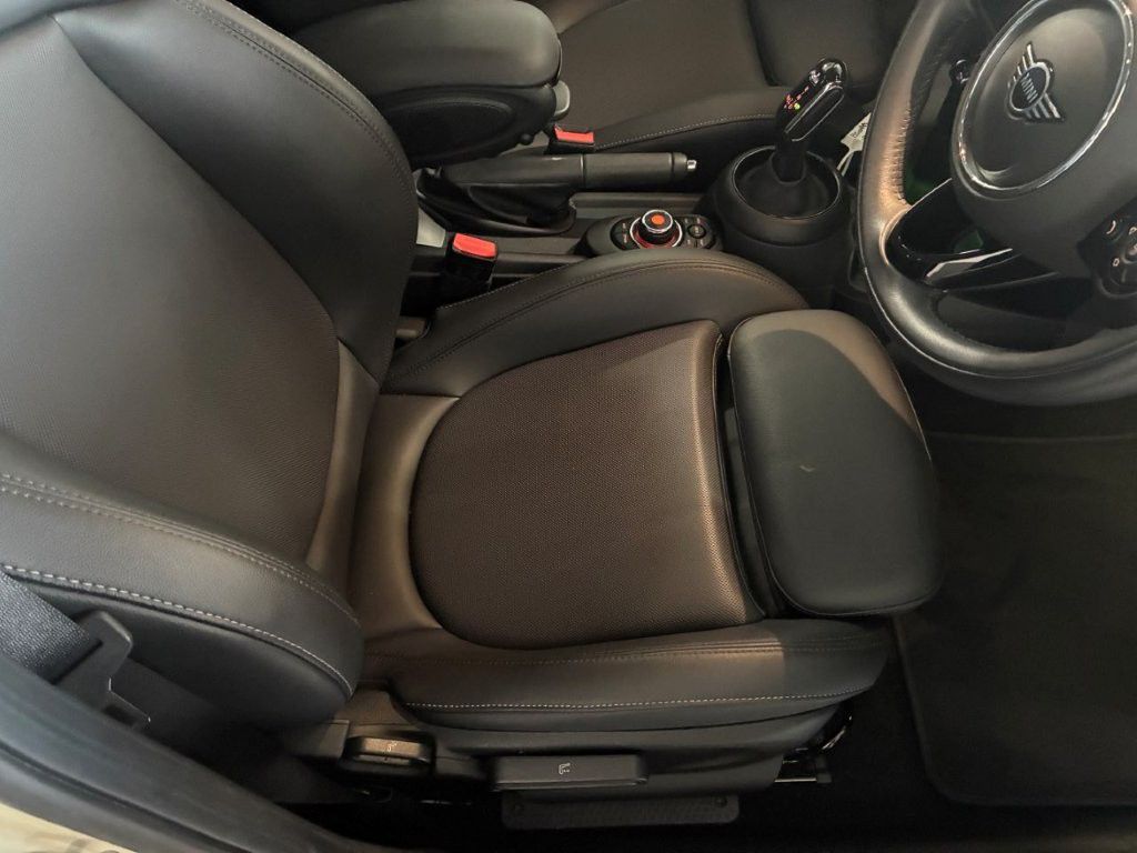 MINI F55 Cooper D 5dr Hatch LCI