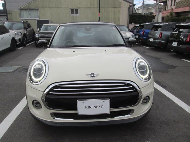 F55 MINI Cooper 5-Door Hatch LCI