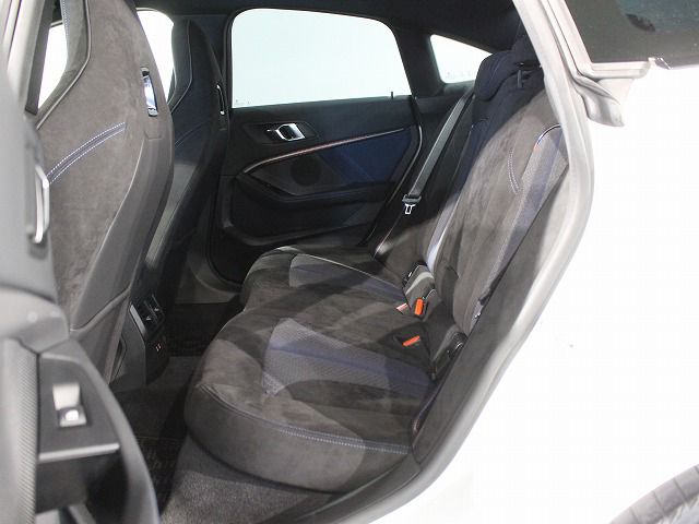 F4* **35i xDrive **** ***** B48 2.0i
