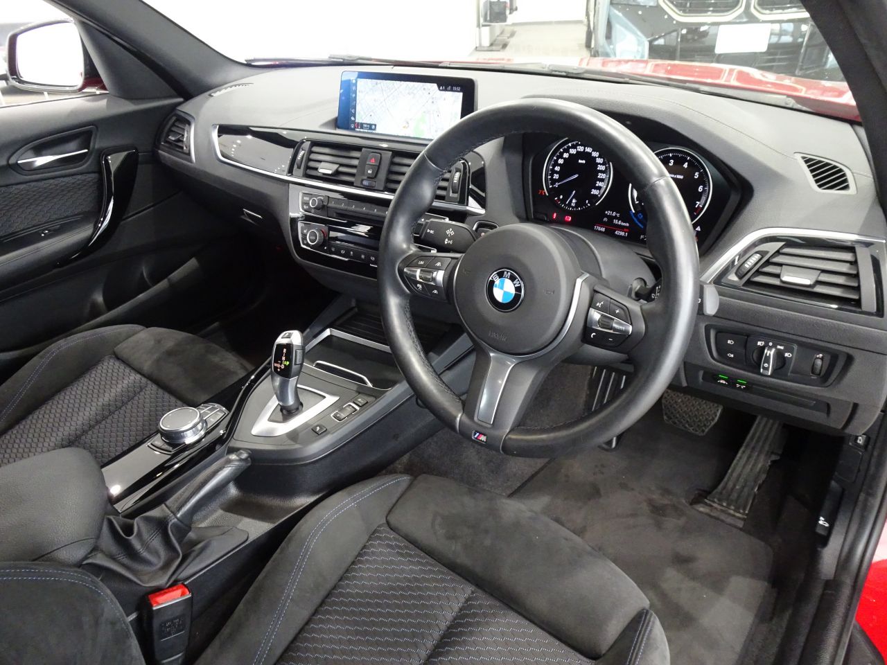 118 5DOOR RHD