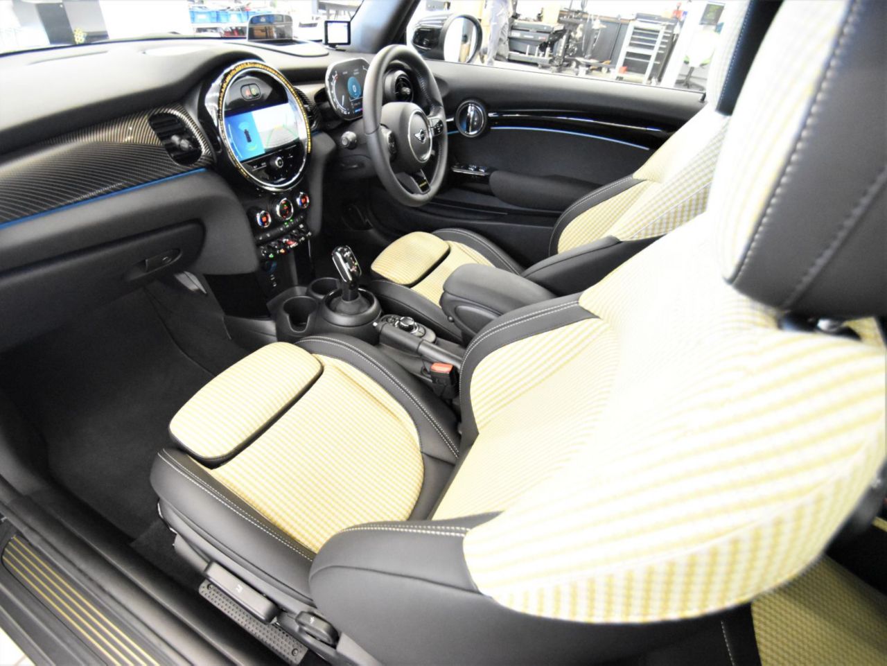 MINI Cooper S Convertible RHD