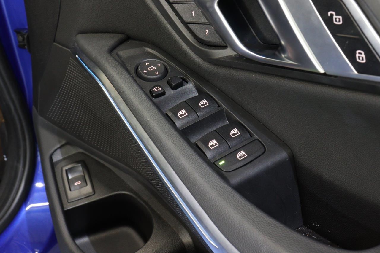 320d xDrive Berline RHD