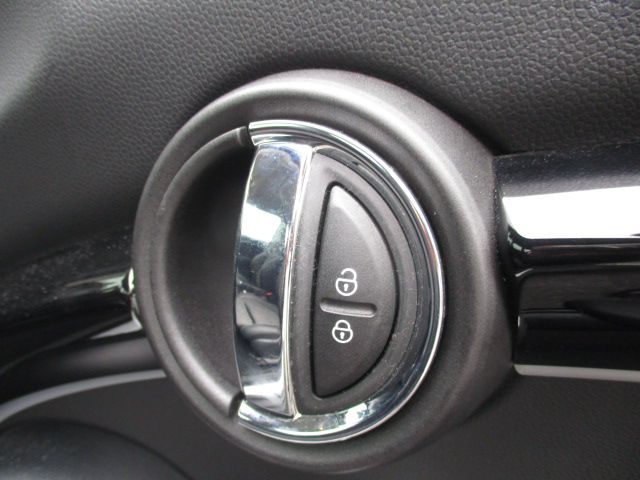 MINI One Hatch RHD F56