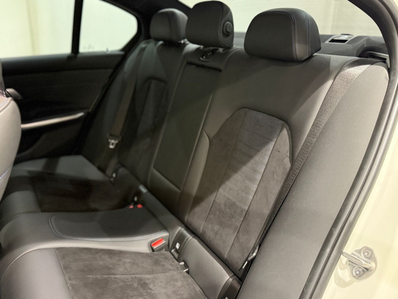 G20 320i Saloon RHD MX