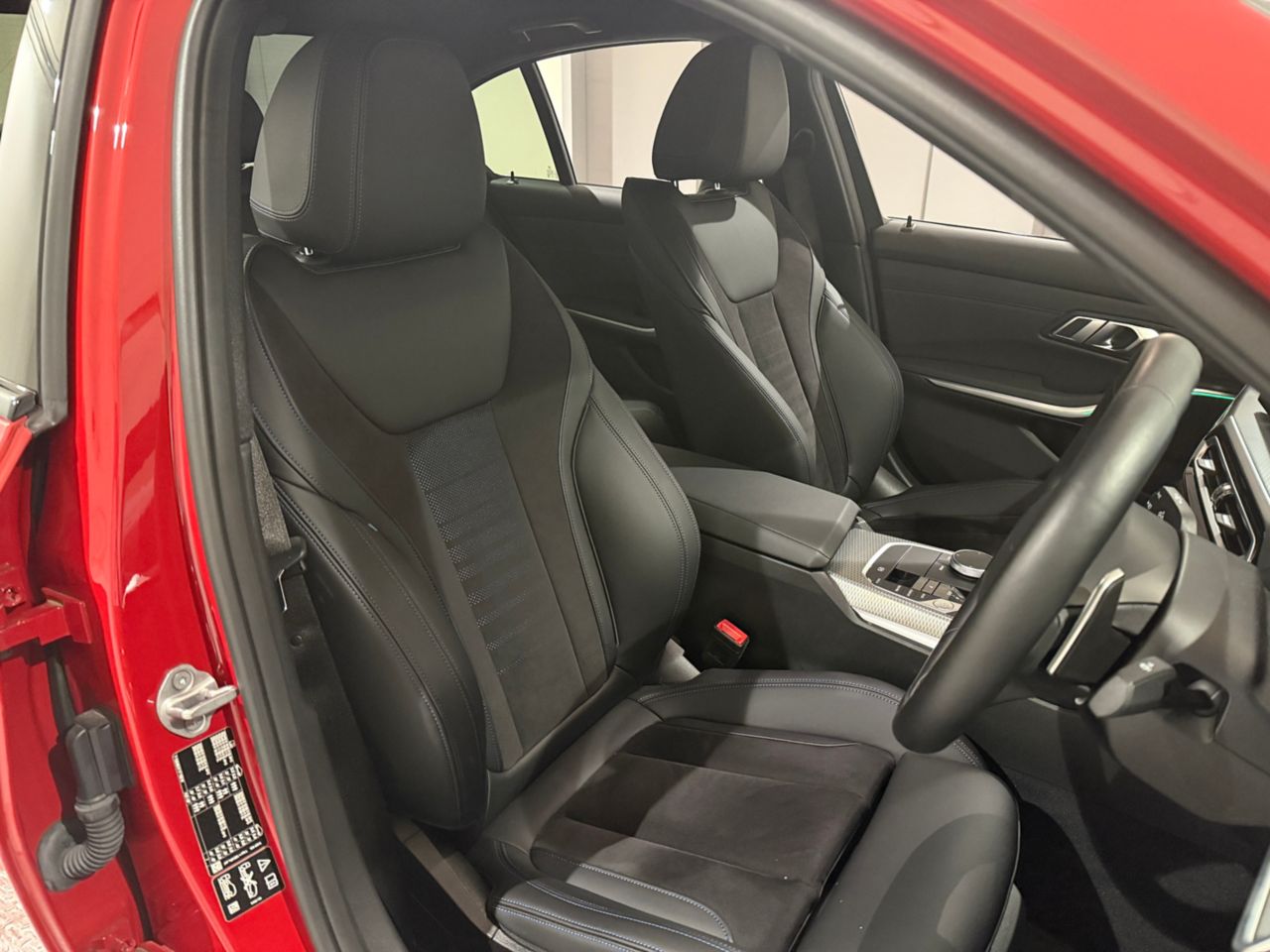 320d xDrive Berline RHD
