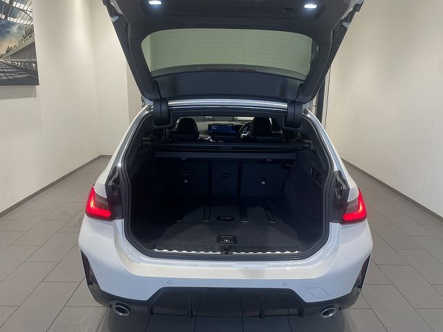 318i Touring RHD