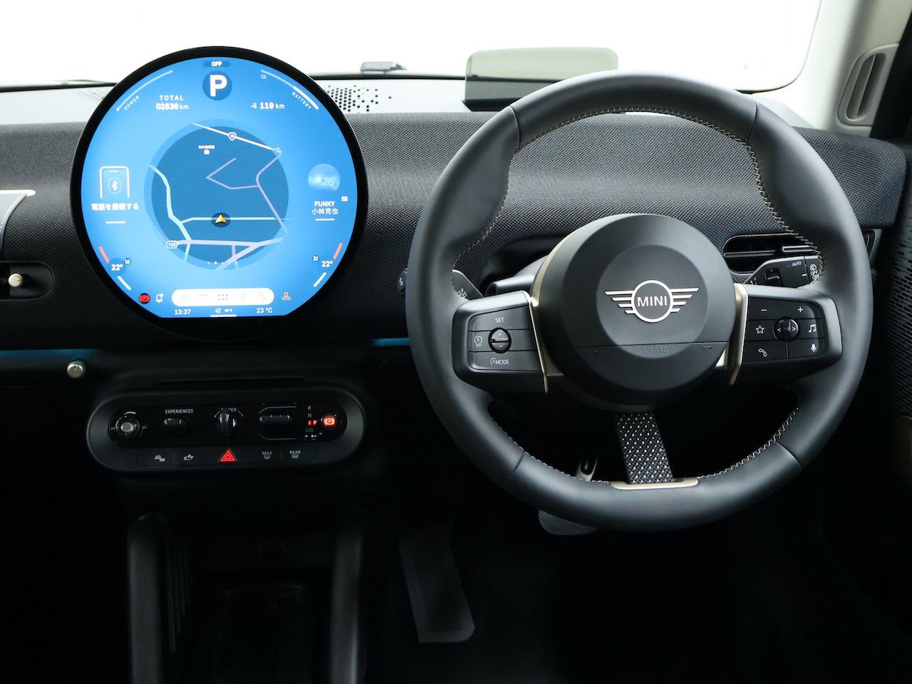 J01 MINI Cooper E