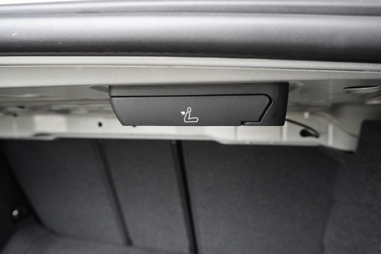 G20 330i Saloon RHD MX