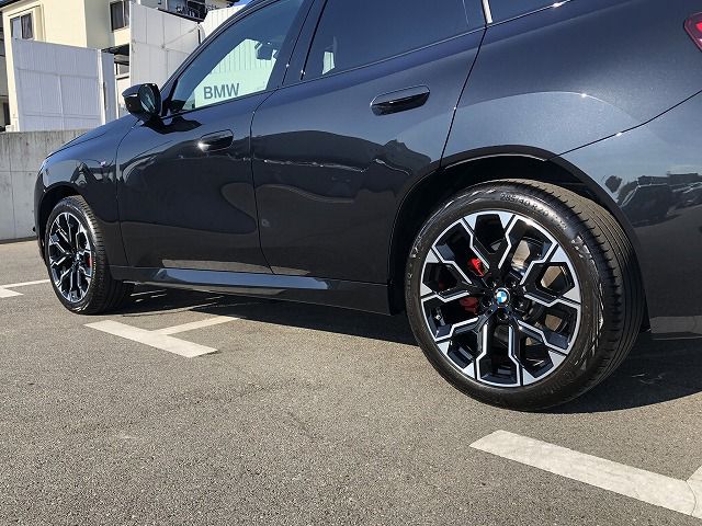 X3 M50 US