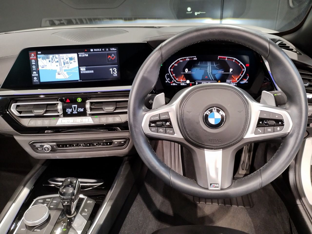 G29 z4 sDrive20i RHD